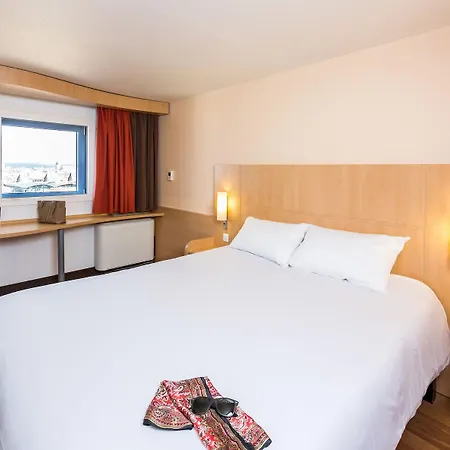 Готель Ibis Centre Meriadeck 3*