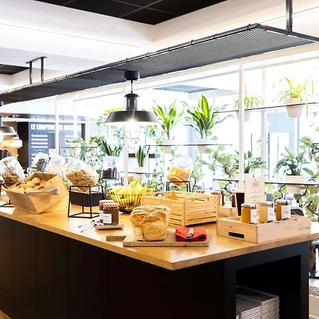 Hotel Ibis Centre Meriadeck 3*